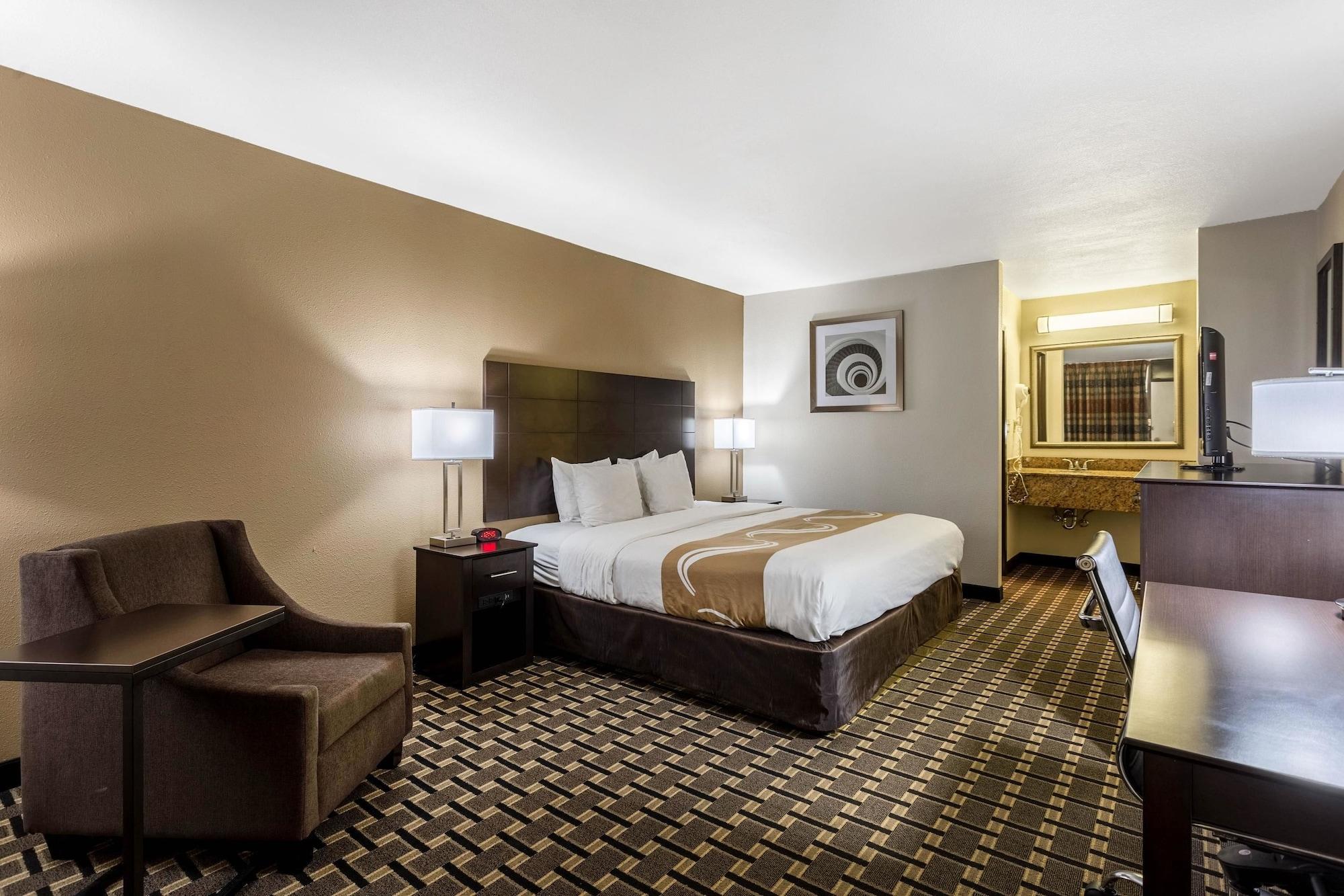 Quality Inn Tupelo Exterior photo
